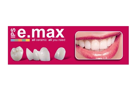 Răng sứ cao cấp EMAX